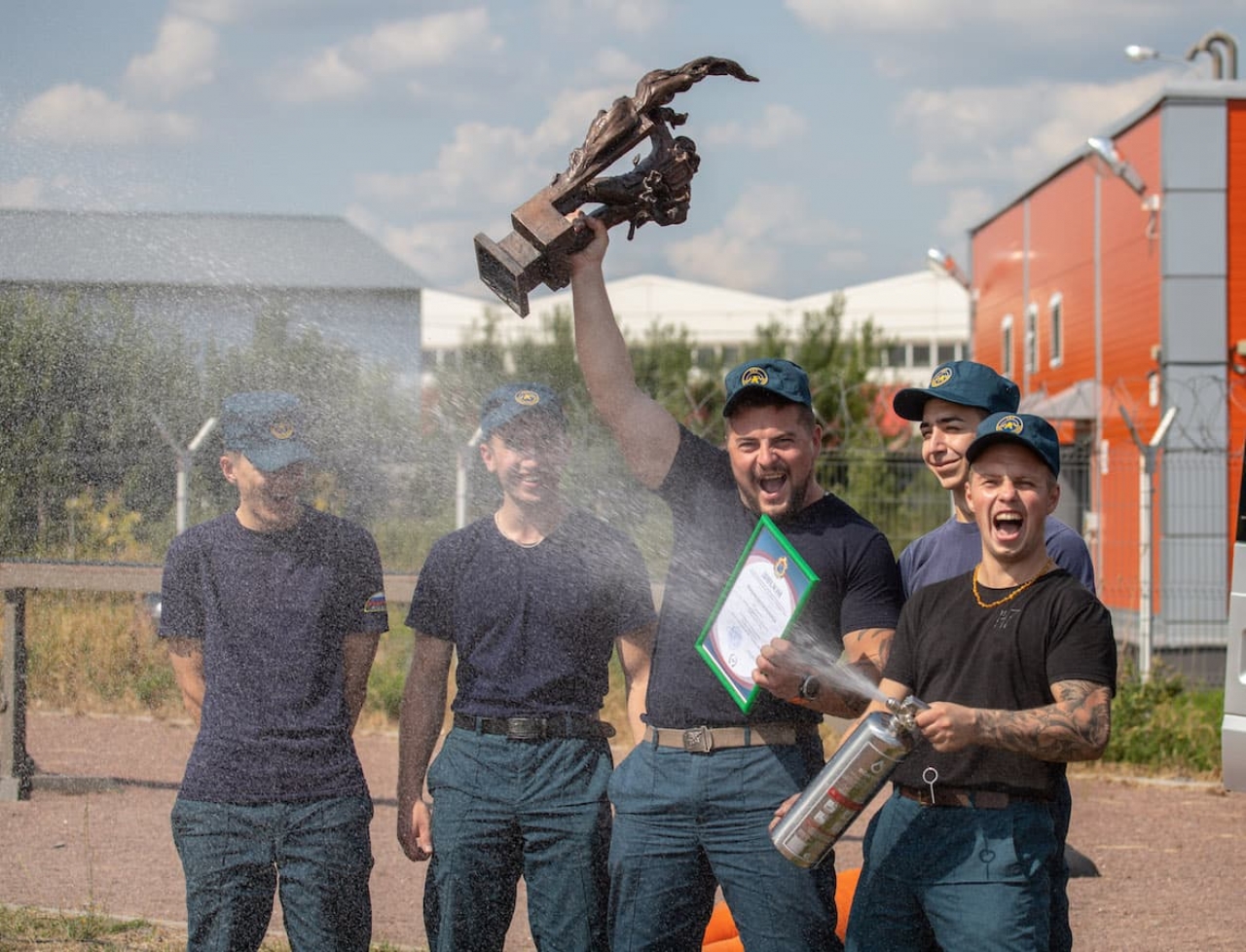 The annual smoke and firefighting unit competition